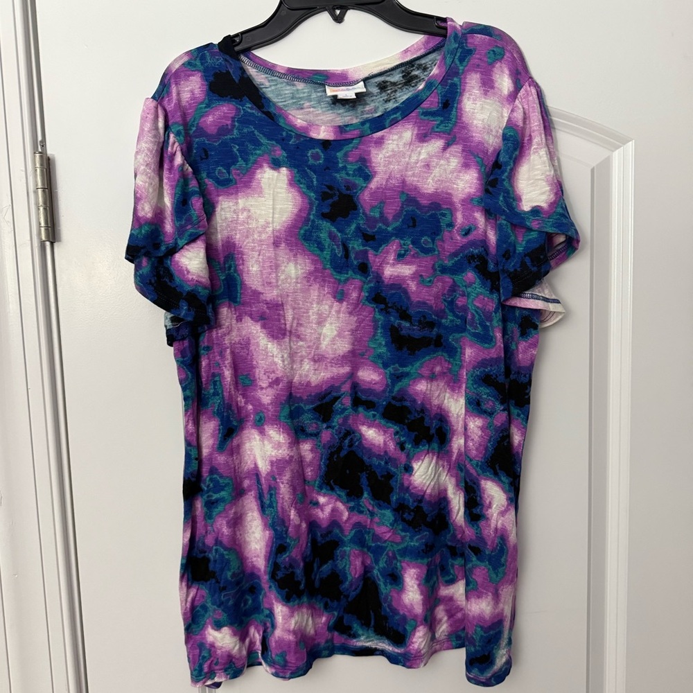 LuLaRoe tie dye blue green pink purple short sleeve tee shirt